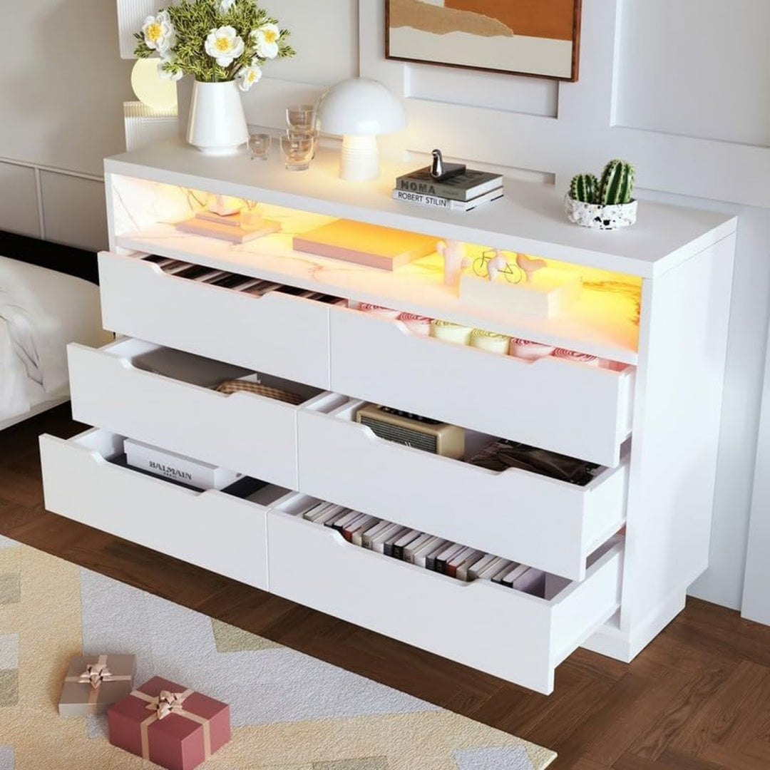 Nouveau buffet en metal et panneau de particules